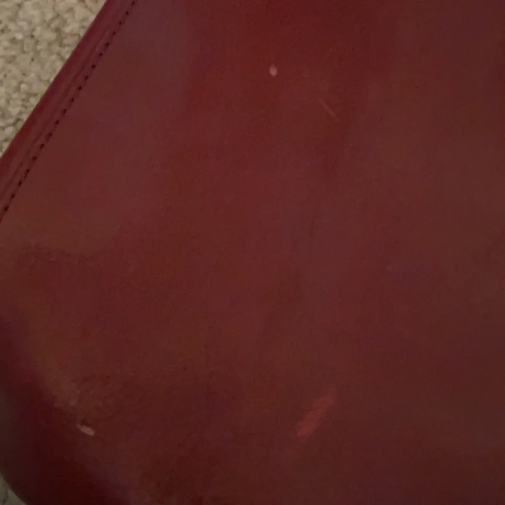 Hobo Red Leather Shoulder Bag - Picture 9 of 16